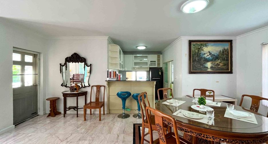 For rent 4 bedrooms house in San Sai, Chiang Mai