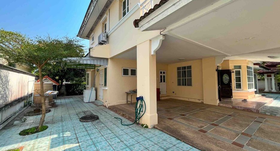 For rent 4 bedrooms house in San Sai, Chiang Mai
