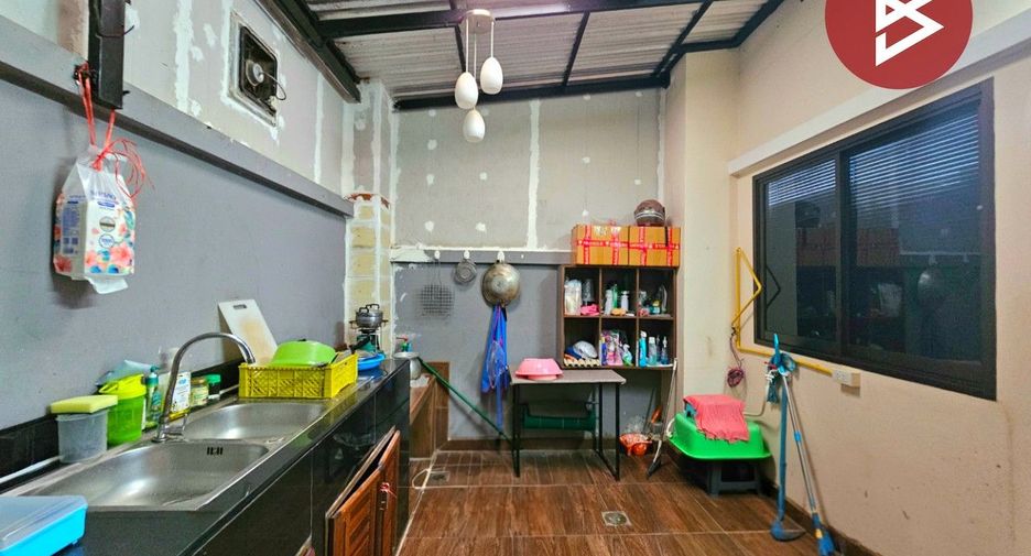 For sale 3 bedrooms townhouse in Si Racha, Chonburi