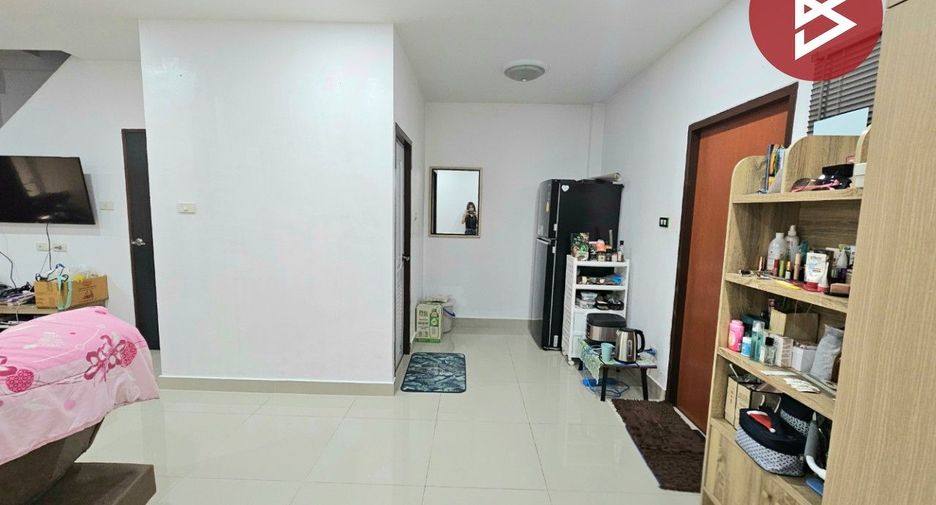 For sale 3 bedrooms townhouse in Si Racha, Chonburi