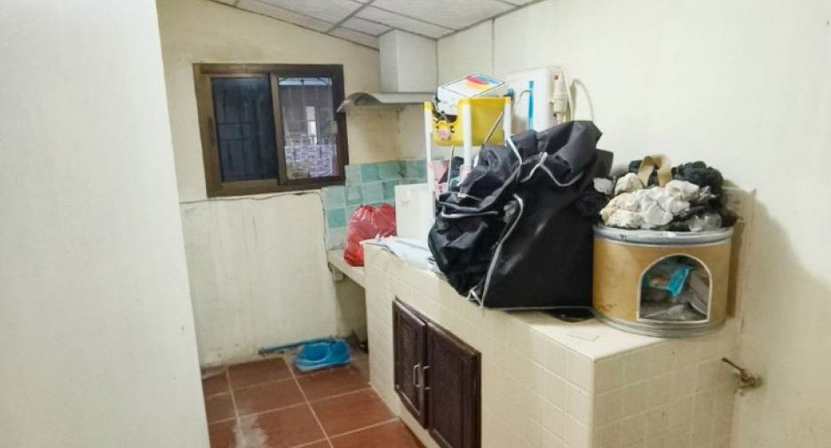 For sale 3 bedrooms townhouse in Phra Samut Chedi, Samut Prakan