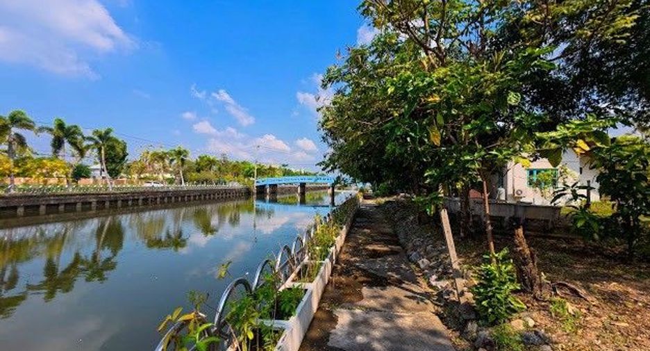 Grundstück zum Kauf in Thawi Watthana, Bangkok