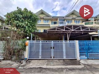 出售 4 卧室 联排别墅 在 Bang Kruai, Nonthaburi