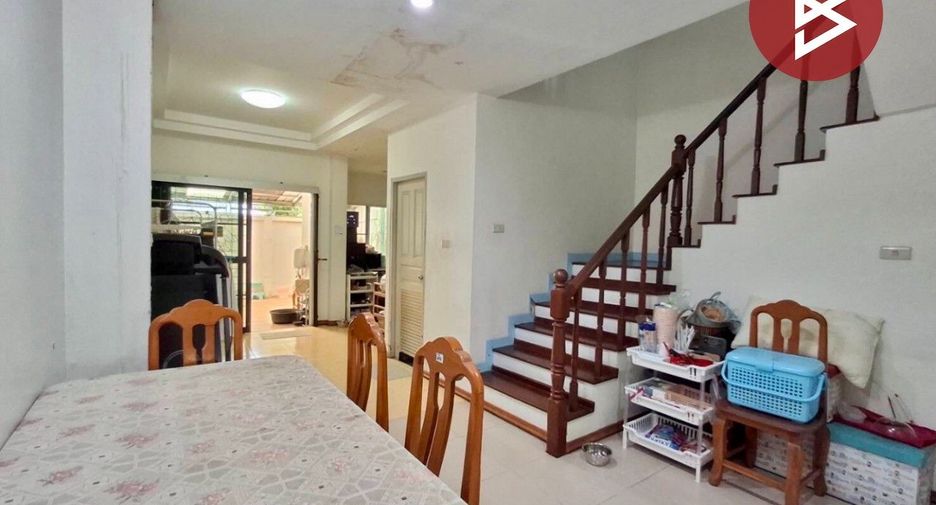 出售 4 卧室 联排别墅 在 Bang Kruai, Nonthaburi