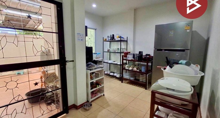 出售 4 卧室 联排别墅 在 Bang Kruai, Nonthaburi