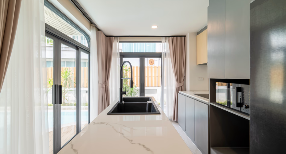 For sale 3 bedrooms villa in Bang Lamung, Chonburi