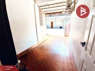À vendre 3 chambres maison de ville à Phanat Nikhom, Chonburi