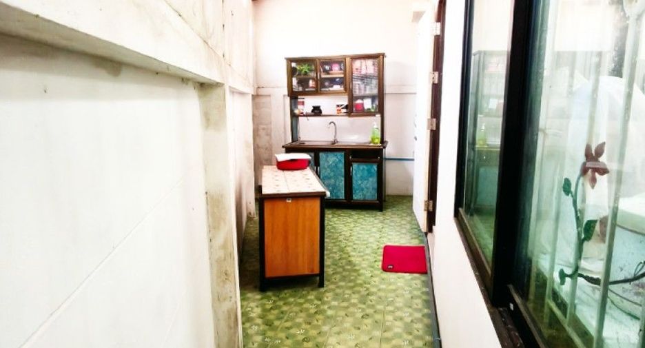 Продажа 3 спальни таунхаус в Phanat Nikhom, Чонбури