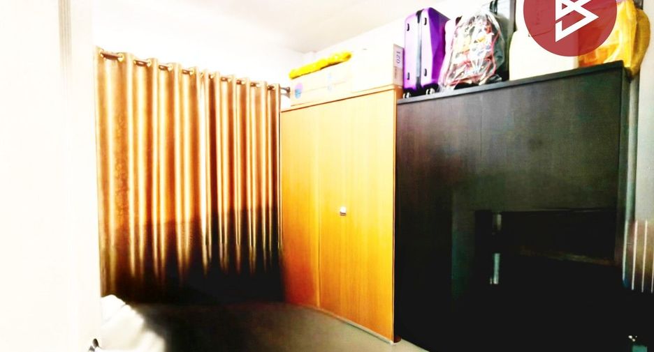 Продажа 3 спальни таунхаус в Phanat Nikhom, Чонбури