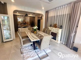 For rent 4 bedrooms villa in Na Jomtien, Pattaya