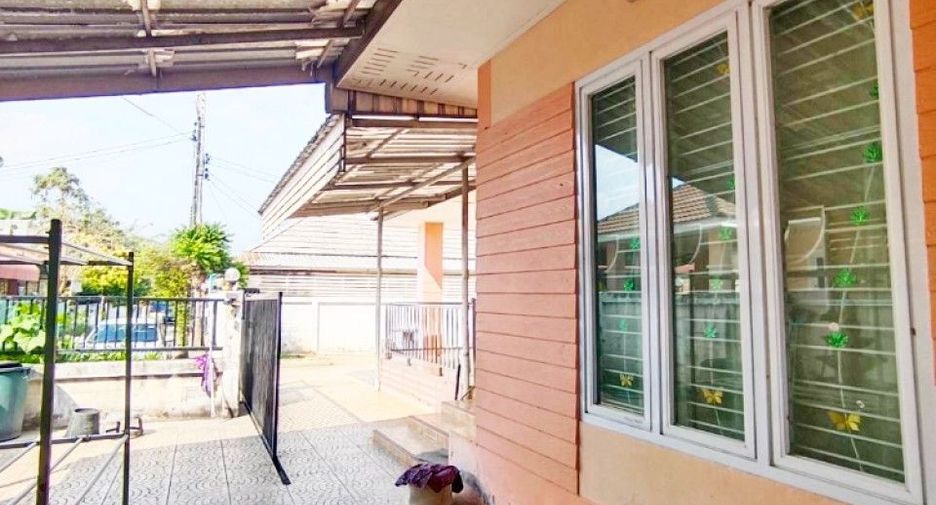 For sale 3 bedrooms house in Mueang Nakhon Ratchasima, Nakhon Ratchasima