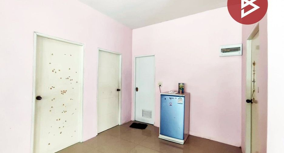 For sale 3 bedrooms house in Mueang Nakhon Ratchasima, Nakhon Ratchasima