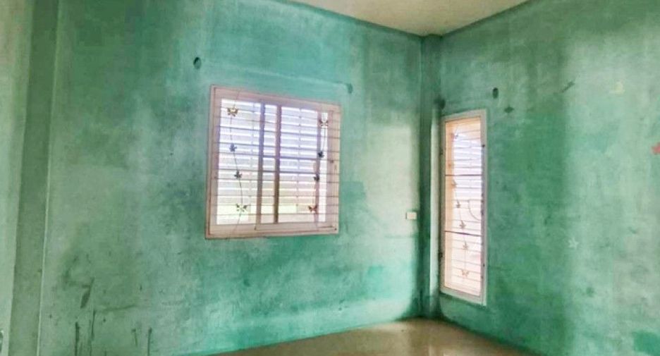 For sale 3 bedrooms house in Mueang Nakhon Ratchasima, Nakhon Ratchasima
