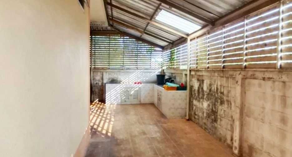 For sale 3 bedrooms house in Mueang Nakhon Ratchasima, Nakhon Ratchasima