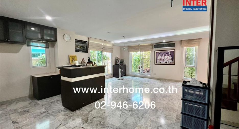 出售 4 卧室 独立屋 在 Pak Kret, Nonthaburi