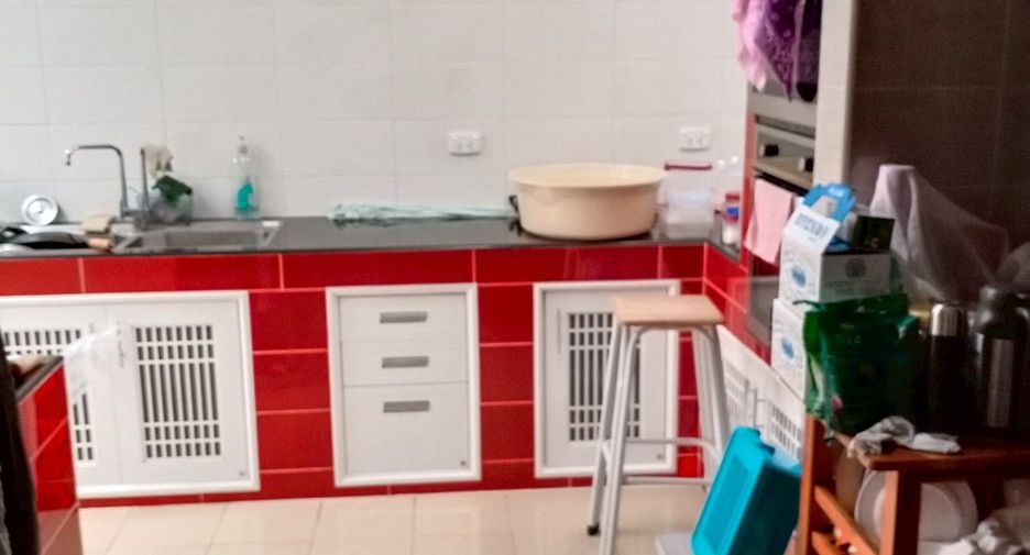 For sale 4 ベッドルーム house in Bang Khen, Bangkok