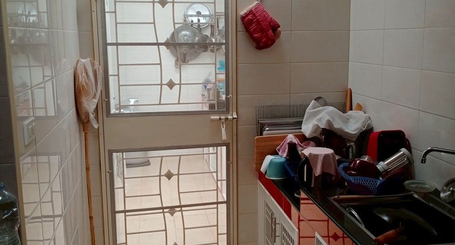 For sale 4 ベッドルーム house in Bang Khen, Bangkok