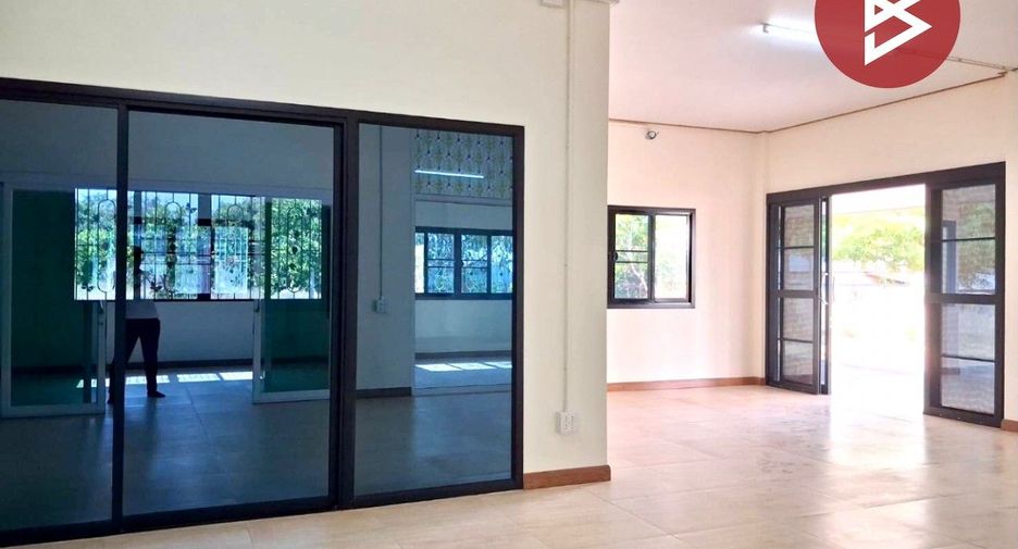 For sale 3 bedrooms house in Tron, Uttaradit