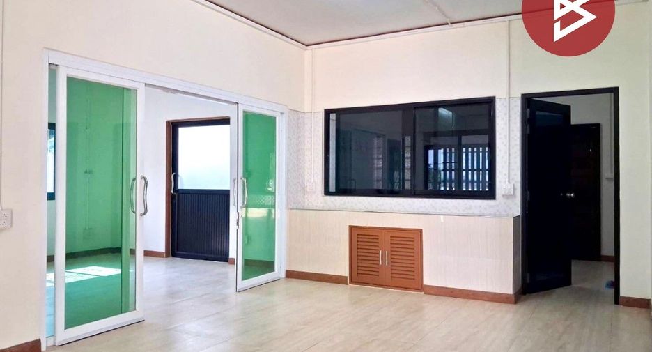For sale 3 bedrooms house in Tron, Uttaradit