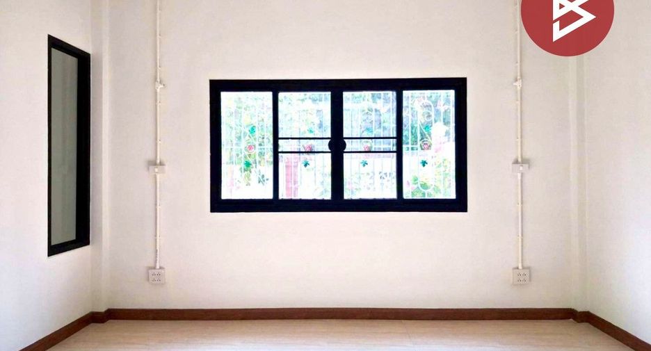 For sale 3 bedrooms house in Tron, Uttaradit