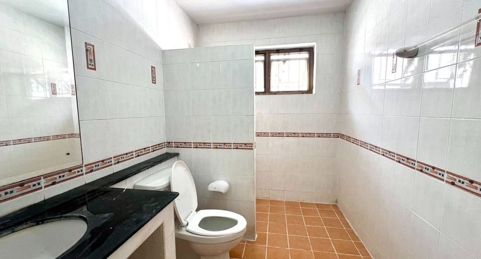 For sale 3 bedrooms house in Pak Kret, Nonthaburi