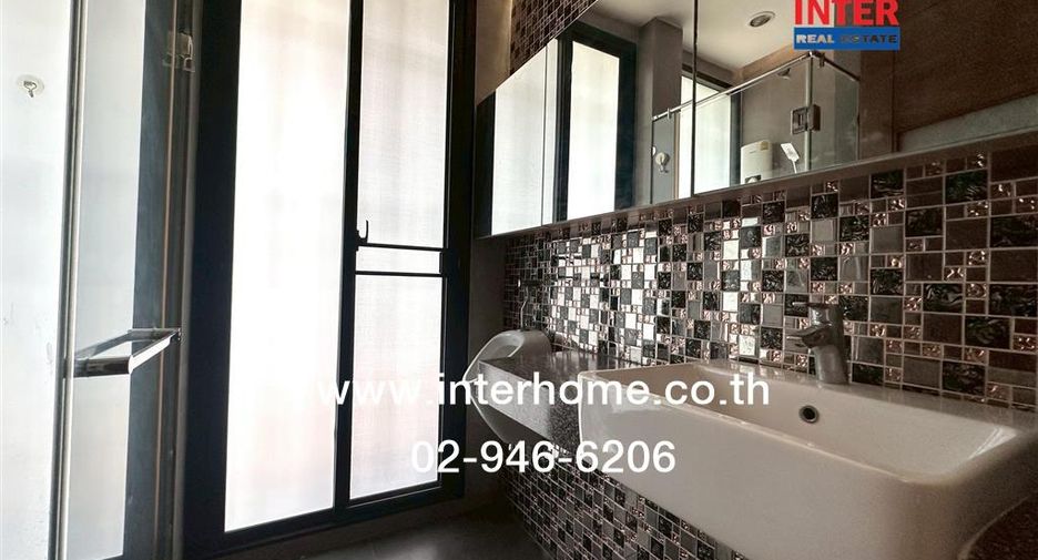 For sale 3 bedrooms house in Wang Thonglang, Bangkok