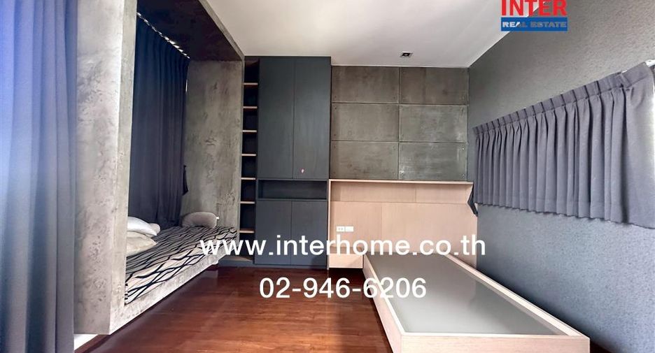 For sale 3 bedrooms house in Wang Thonglang, Bangkok