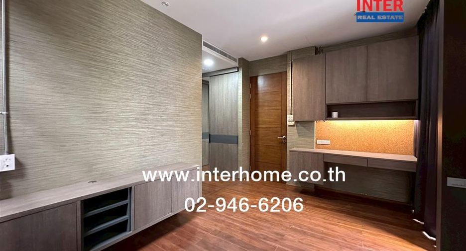 For sale 3 bedrooms house in Wang Thonglang, Bangkok