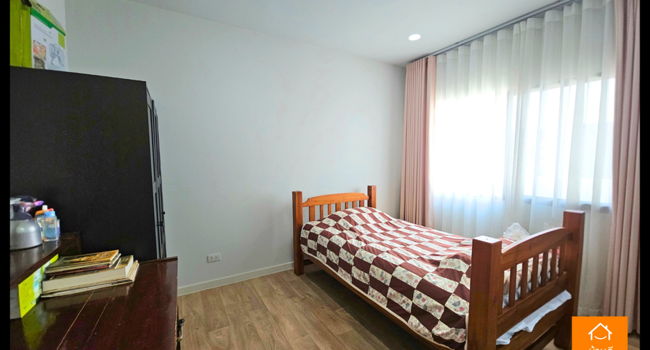 For sale 4 bedrooms house in Khlong Sam Wa, Bangkok