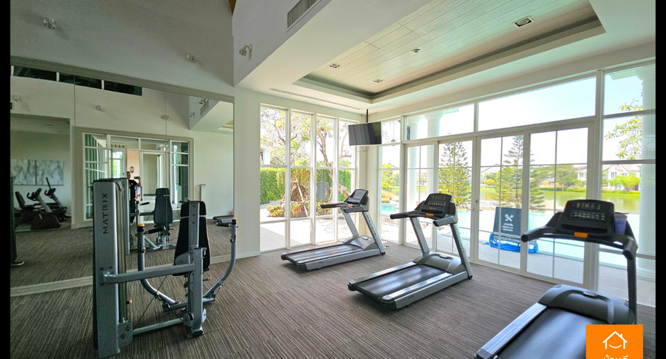 For sale 4 bedrooms house in Khlong Sam Wa, Bangkok