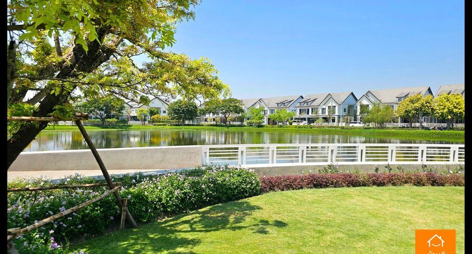 For sale 4 bedrooms house in Khlong Sam Wa, Bangkok