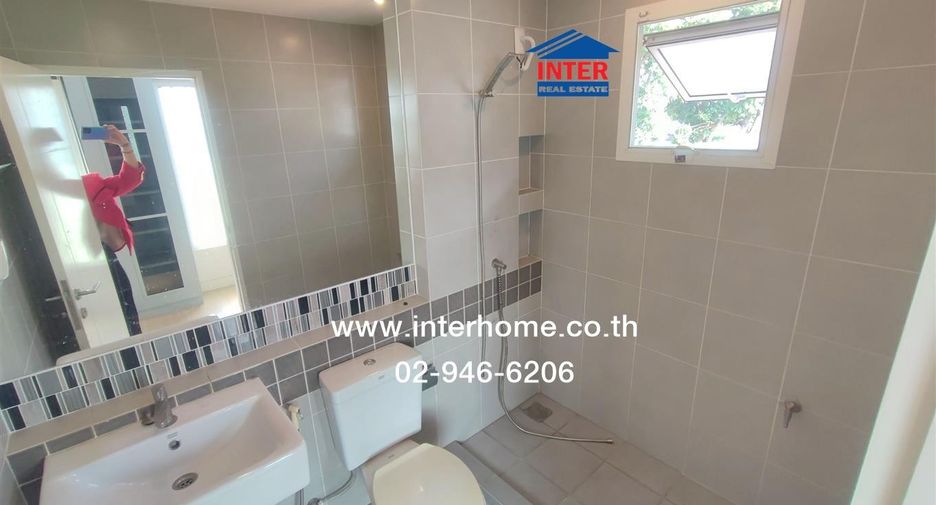Casa en venta de 4 habitaciones en Bang Bua Thong, Nonthaburi
