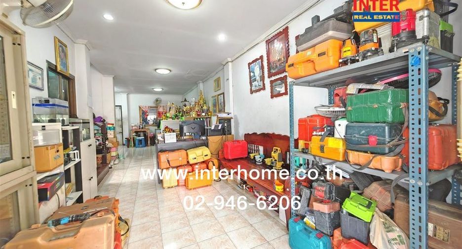 For sale 4 ベッドルーム retail Space in Saphan Sung, Bangkok