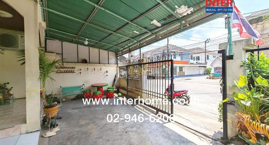 For sale 4 ベッドルーム retail Space in Saphan Sung, Bangkok