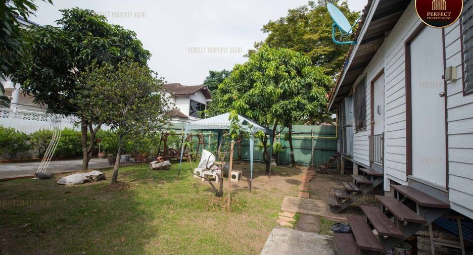 Grundstück zum Kauf in Huai Khwang, Bangkok