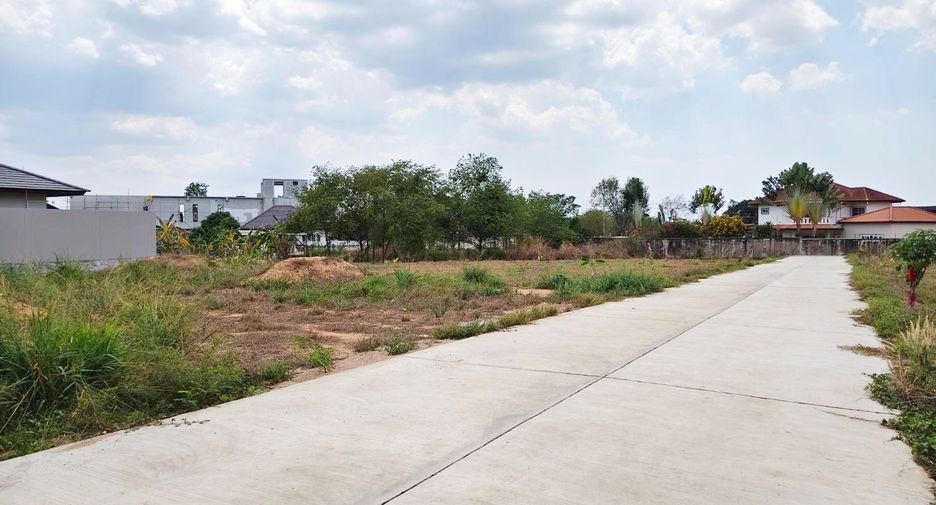 出售 土地 在 Bang Lamung, Chon Buri