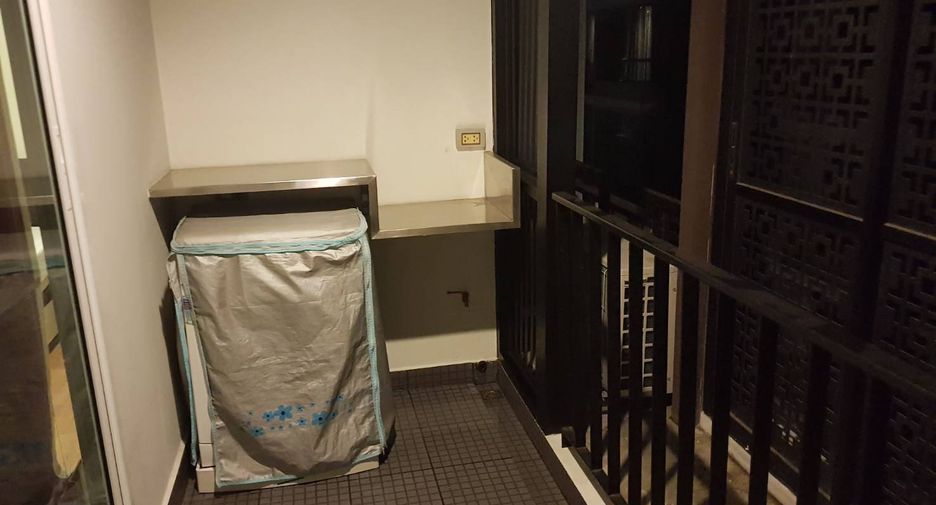 For rent 1 bed condo in Phra Khanong, Bangkok