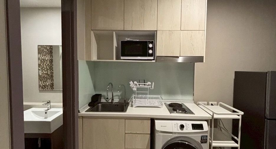 For sale 1 bed condo in Min Buri, Bangkok