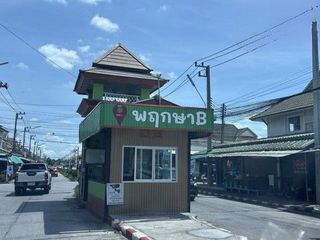 For sale 3 bedrooms retail Space in Thanyaburi, Pathum Thani