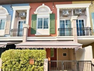 Casa en alquiler de 3 habitaciones en Thanyaburi, Pathum Thani