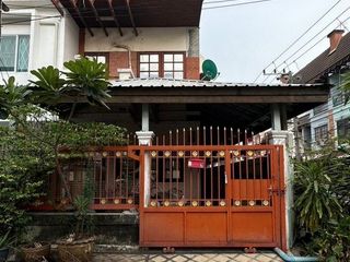 For Rent 2 Bedroom Townhouse In Lat Phrao, Bangkok