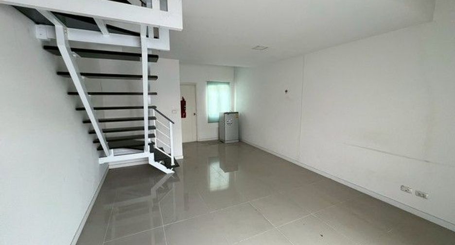 For sale 3 bedrooms house in Khlong Luang, Pathum Thani