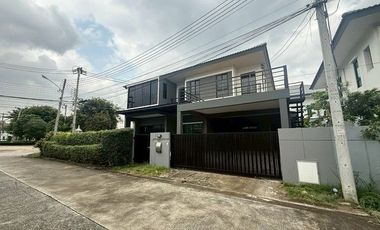 For sale 4 bedrooms house in Lam Luk Ka, Pathum Thani