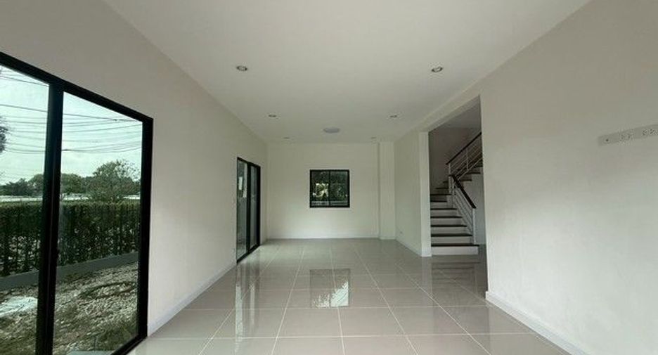For sale 4 bedrooms house in Lam Luk Ka, Pathum Thani