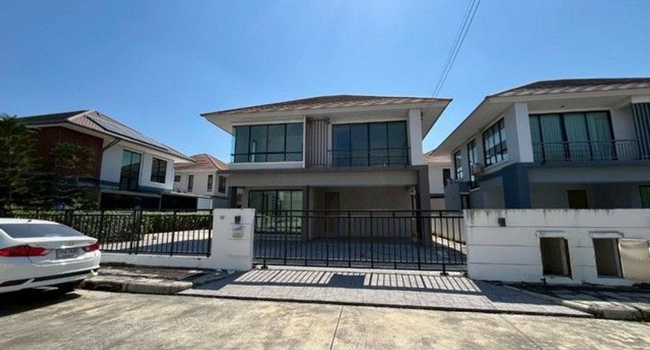 For sale 4 bedrooms house in Thanyaburi, Pathum Thani