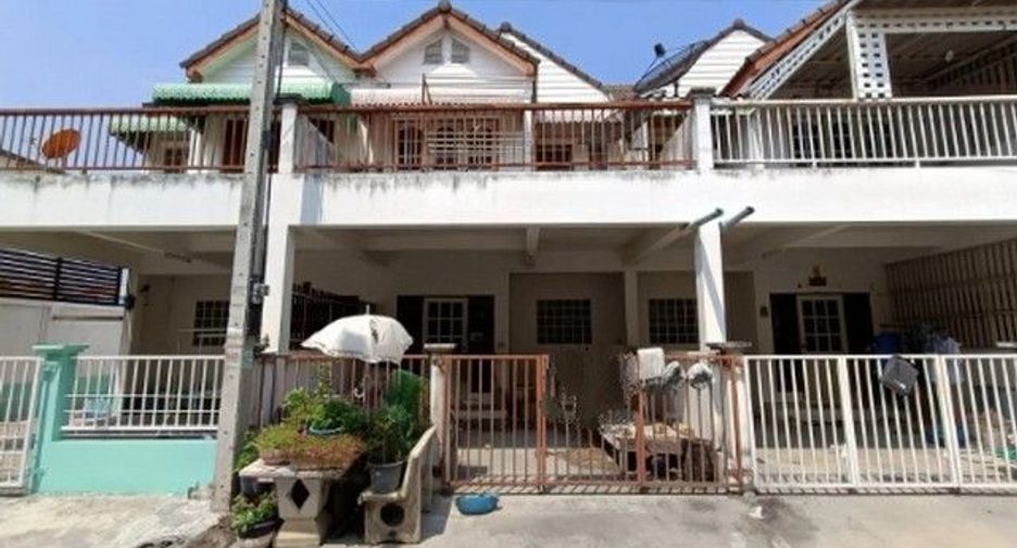 For sale 1 Beds townhouse in Mueang Suphanburi, Suphan Buri