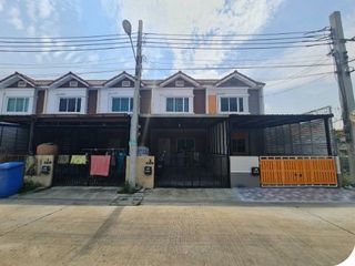 For sale 1 bed townhouse in Bang Phli, Samut Prakan