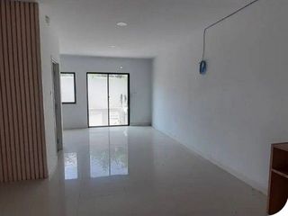 For sale 1 bed townhouse in Bang Phli, Samut Prakan