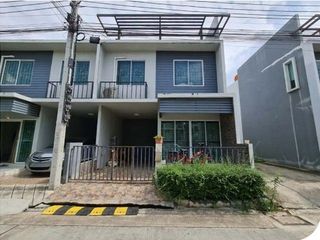 For sale 1 bed townhouse in Bang Phli, Samut Prakan
