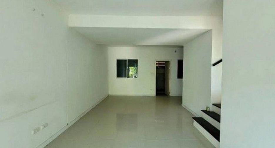 For sale 1 bed townhouse in Bang Phli, Samut Prakan